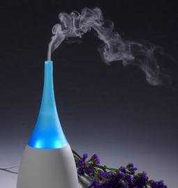 超声波香薰机 打造居家保湿香氛新体验